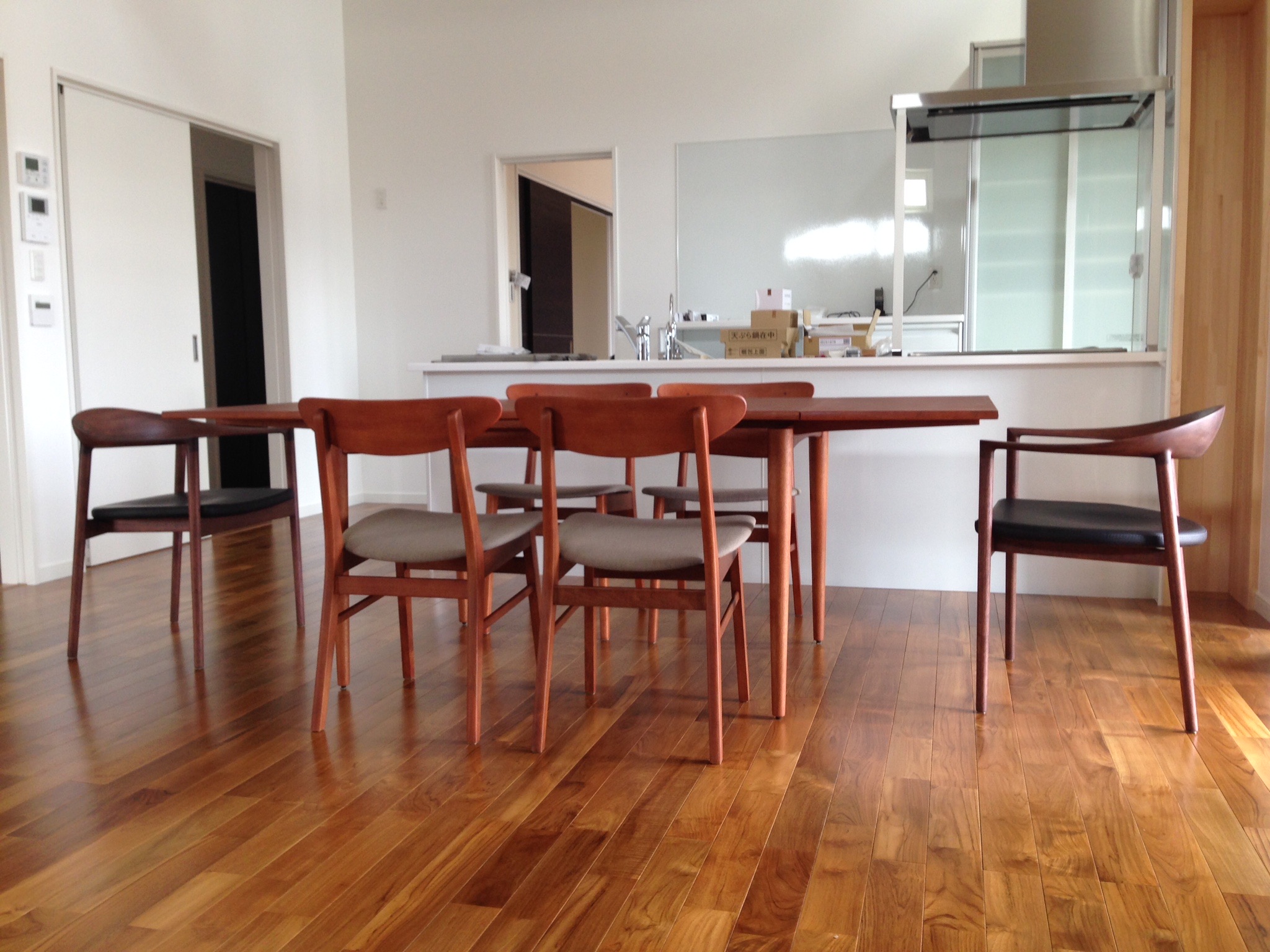 H.W.F ダイニングテーブル タイプA | インテリアショップ Life 