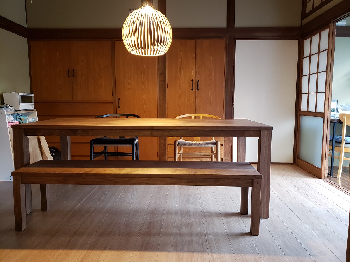 A様 ／ RENテーブル、Yチェア、SECTO、FLADソファ